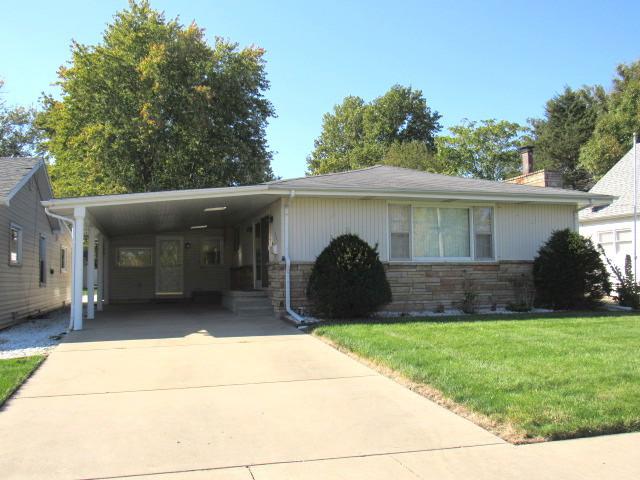 925 N Cain St., Clinton, IL 61727