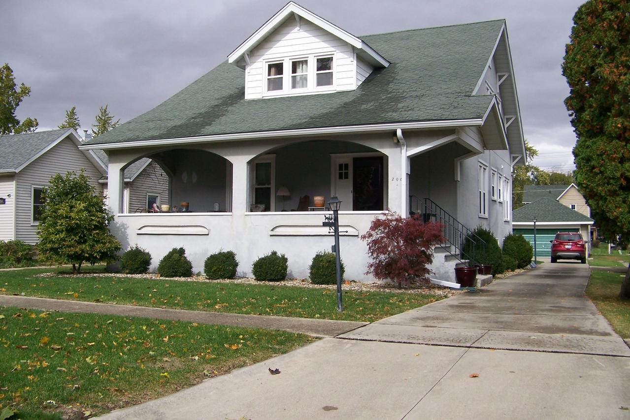 206 E Ash St., Fairbury, IL 61739
