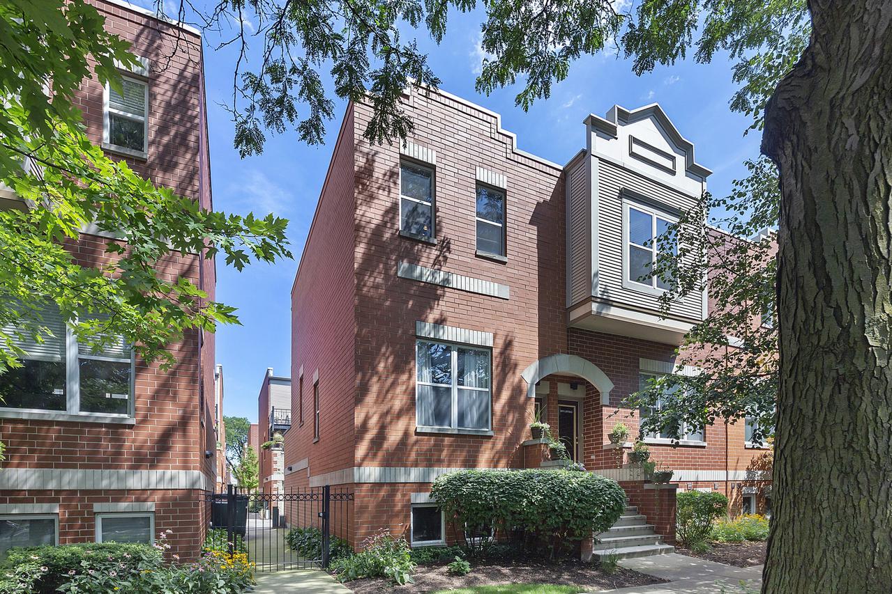3441 N Lawndale Ave., Chicago, IL 60618