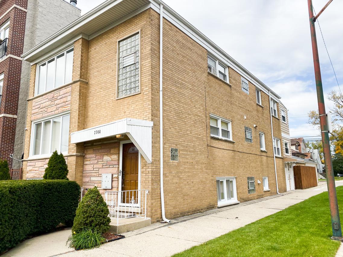 7700 W Addison St., Chicago, IL 60634