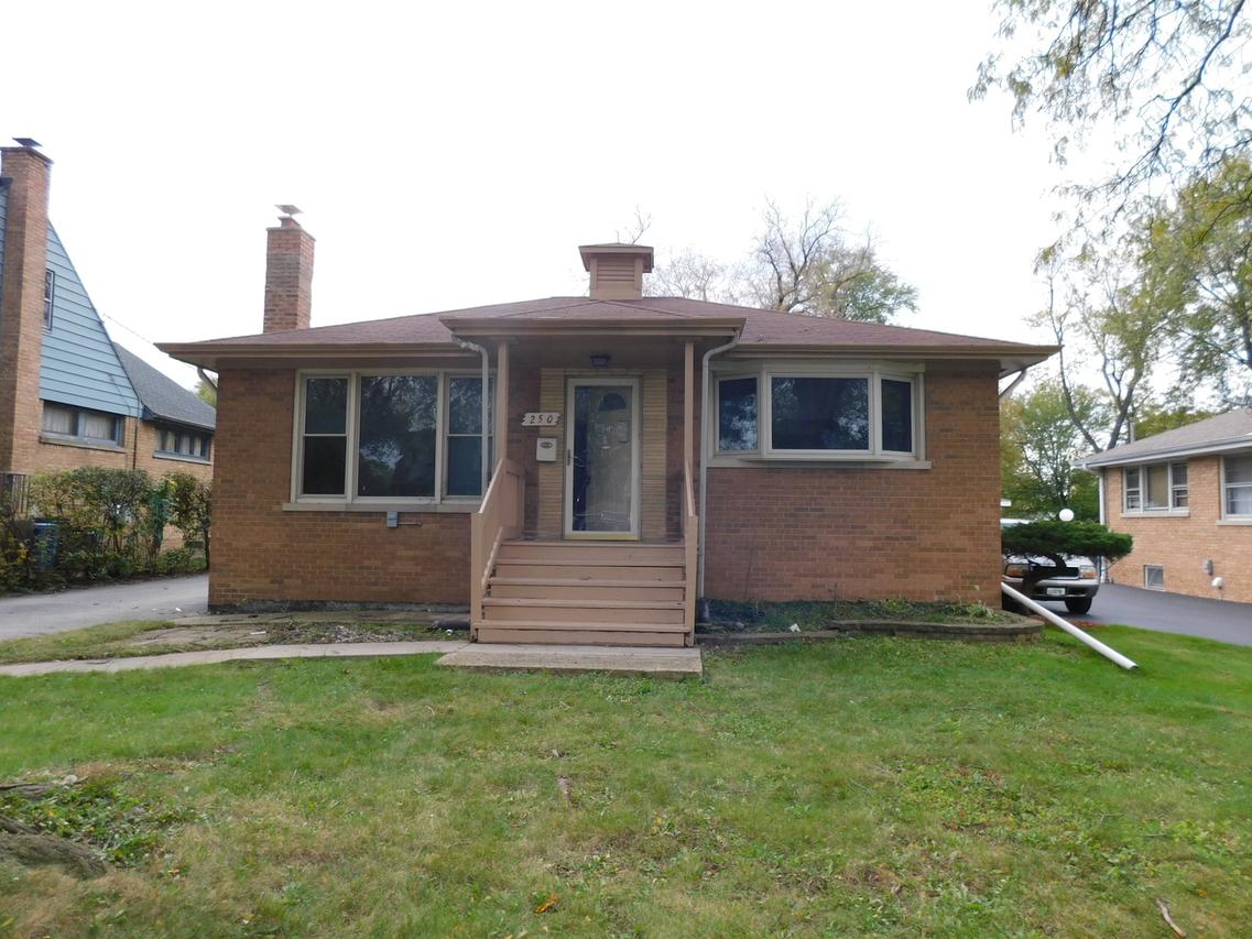 250 N Irving Ave., Hillside, IL 60162