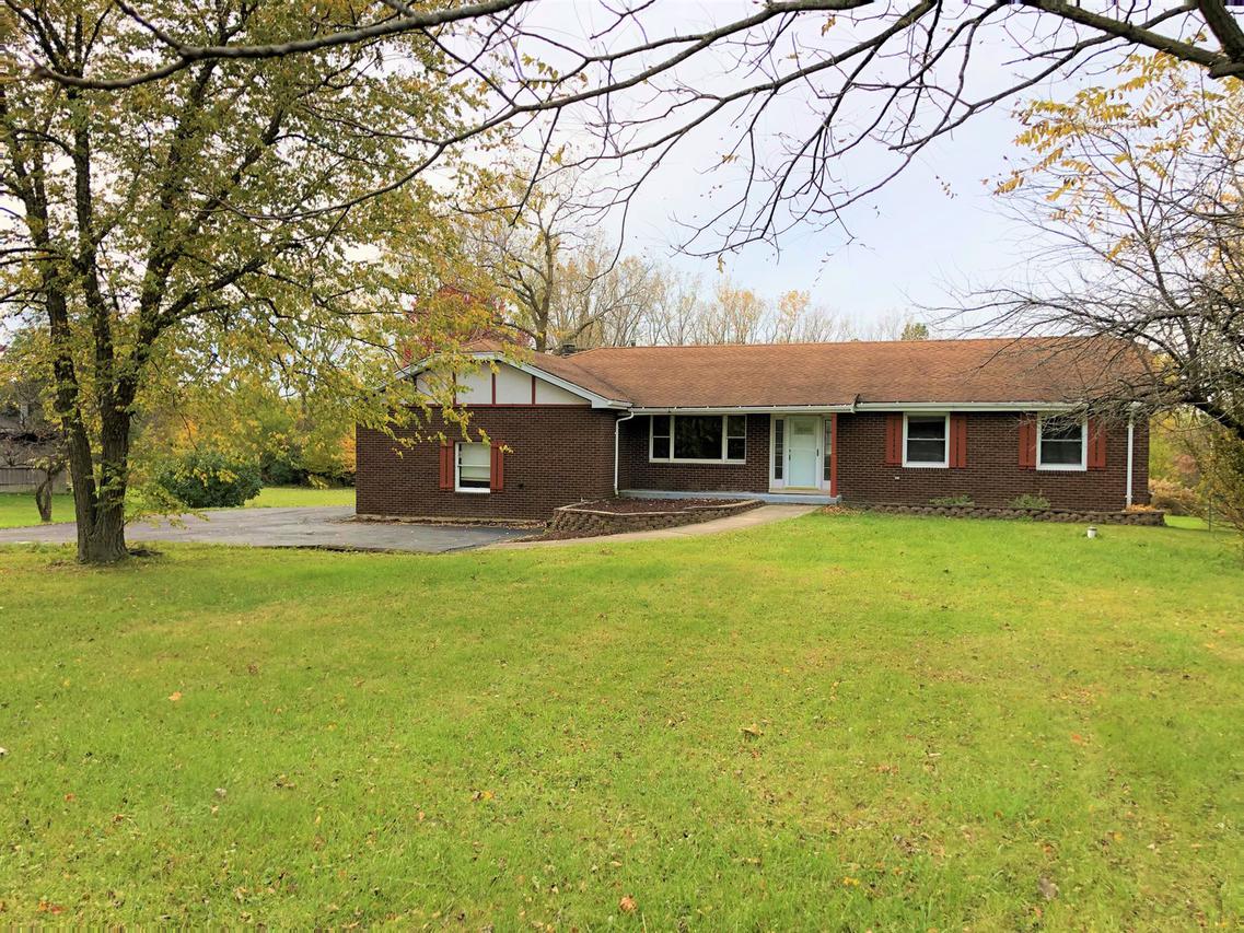 23718 S Center Rd., Frankfort, IL 60423