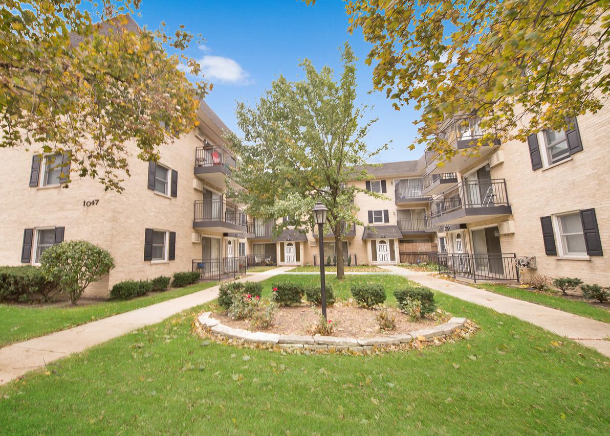 1047 N Harlem Ave. #3NB, Oak Park, IL 60302