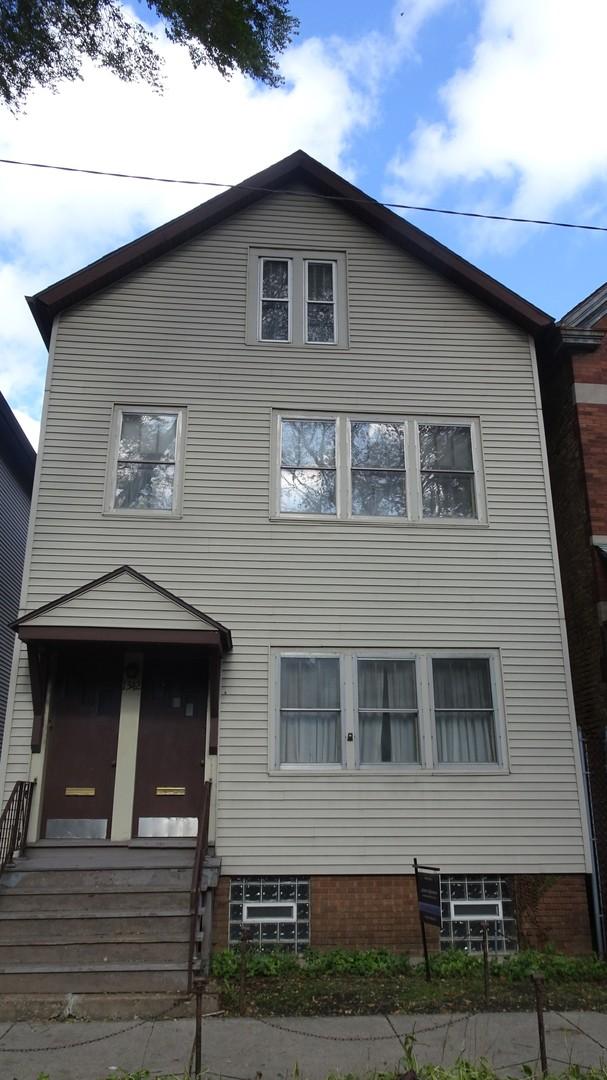 1342 W Barry Ave., Chicago, IL 60657