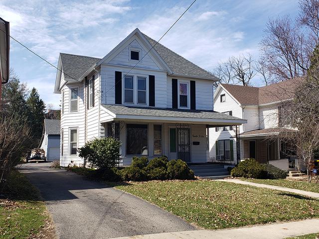 1206 S Oak Ave., Freeport, IL 61032