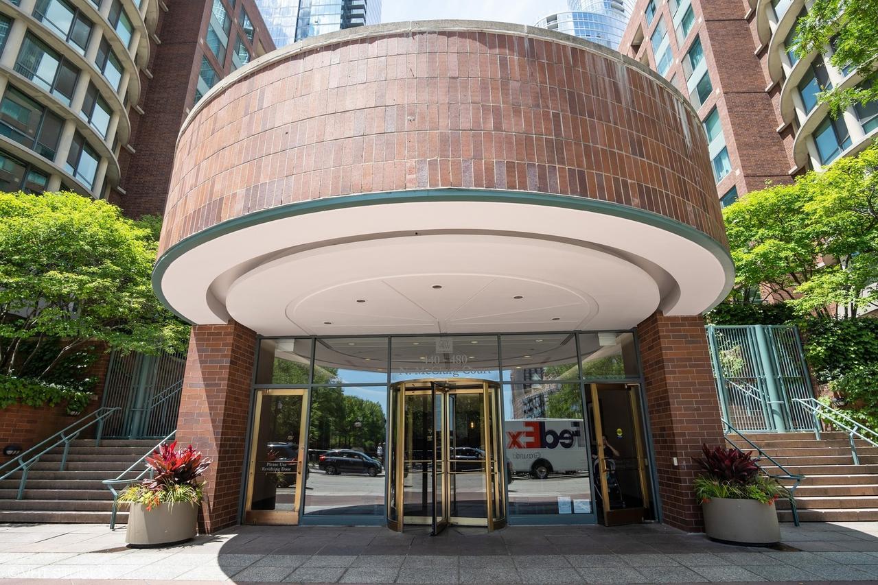 440 N Mcclurg Ct. #702, Chicago, IL 60611