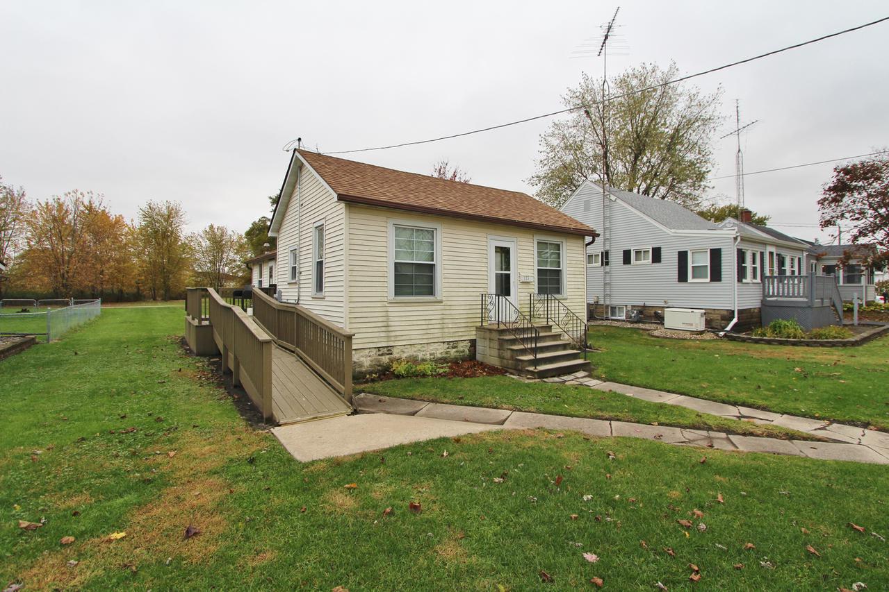 155 E Oak St., Coal City, IL 60416
