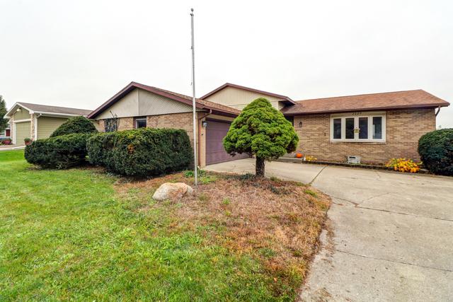 2229 Jeffery Dr., St. Joseph, IL 61873