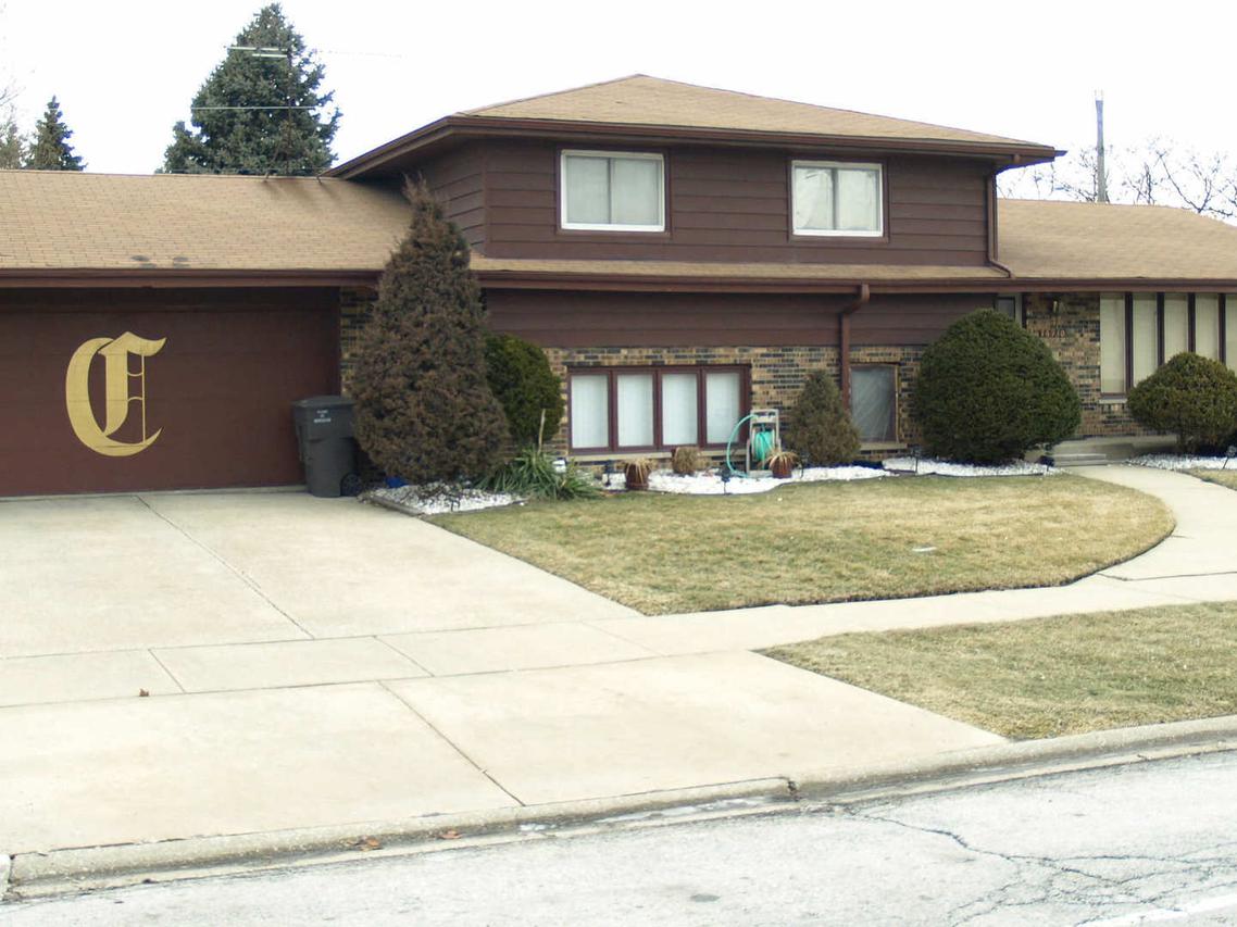 16930 Prince Dr., South Holland, IL 60473