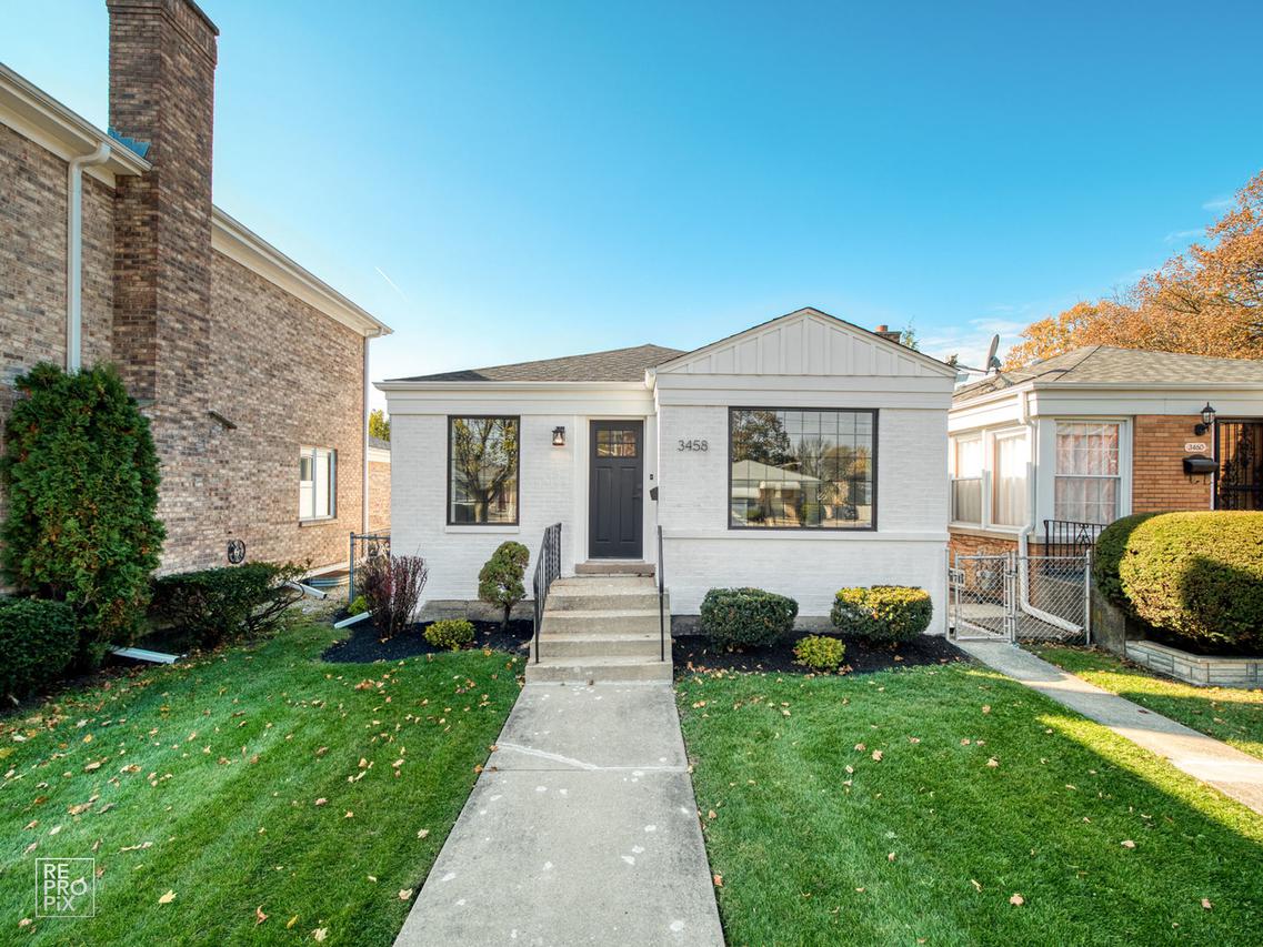 3458 N Oketo Ave., Chicago, IL 60634