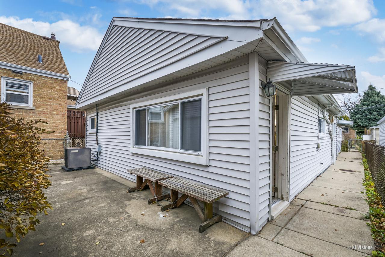 3835 N Osceola Ave., Chicago, IL 60634