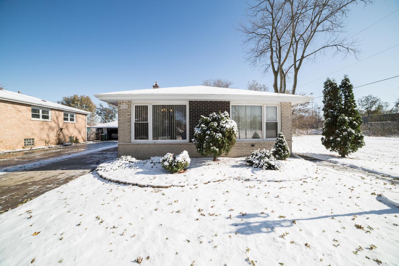 14749 Blackstone Ave., Dolton, IL 60419