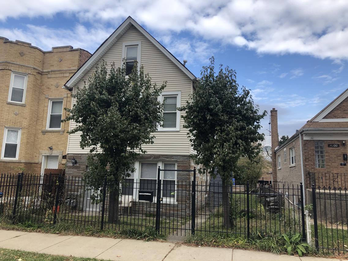 4204 W Thomas St., Chicago, IL 60651