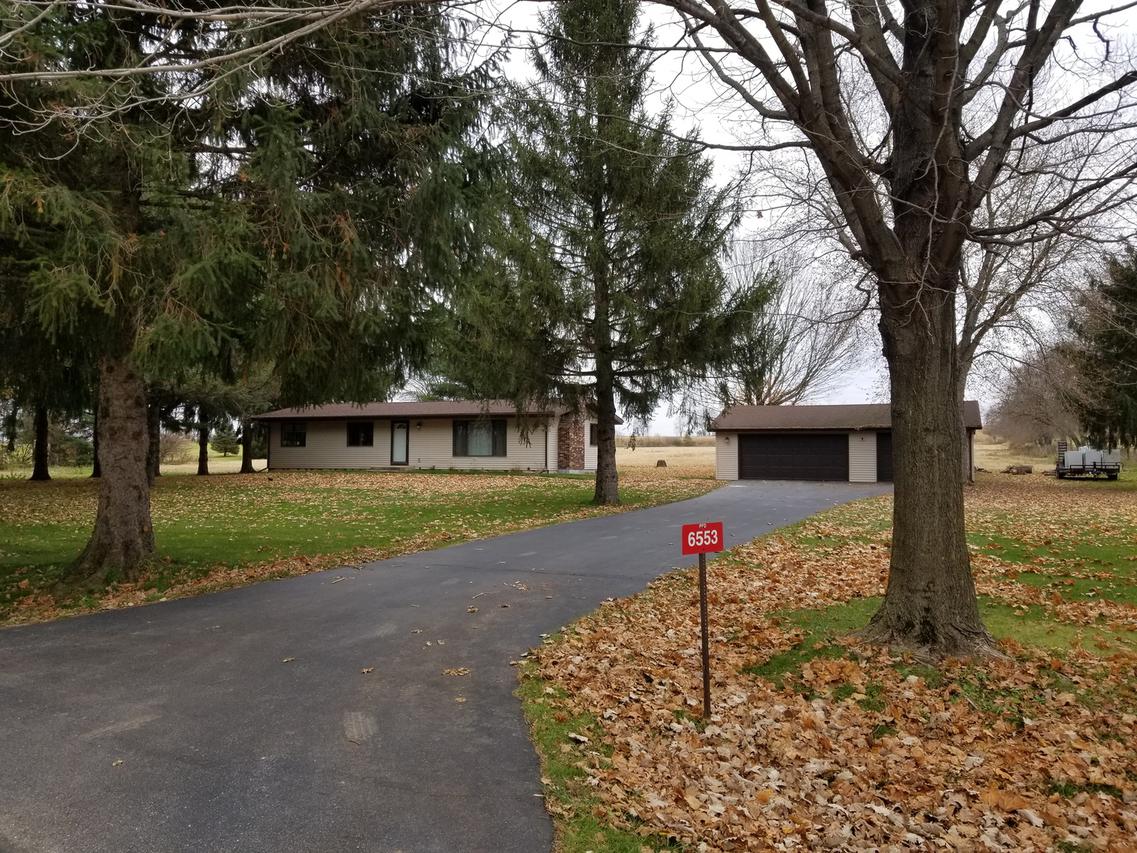 6553 Theodorff Rd., Pecatonica, IL 61063