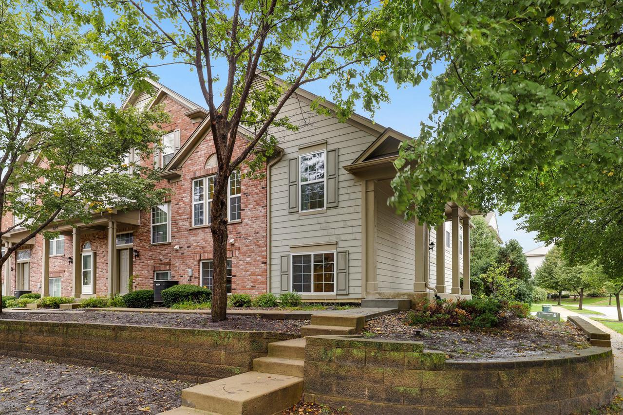 1532 Bristol Ln. #1, Wood Dale, IL 60191