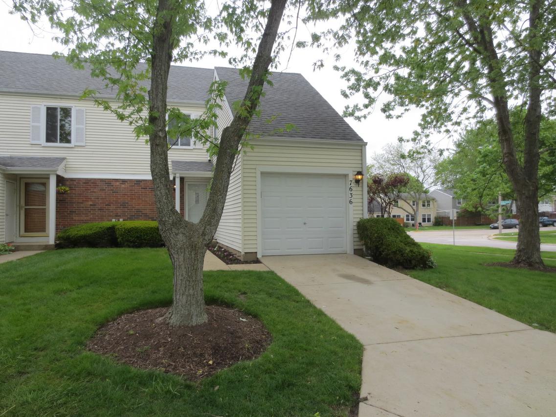 7636 Crescent Way, Hanover Park, IL 60133