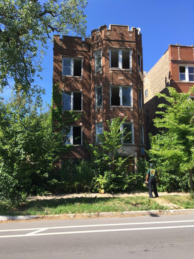 1116 W Marquette Rd., Chicago, IL 60621