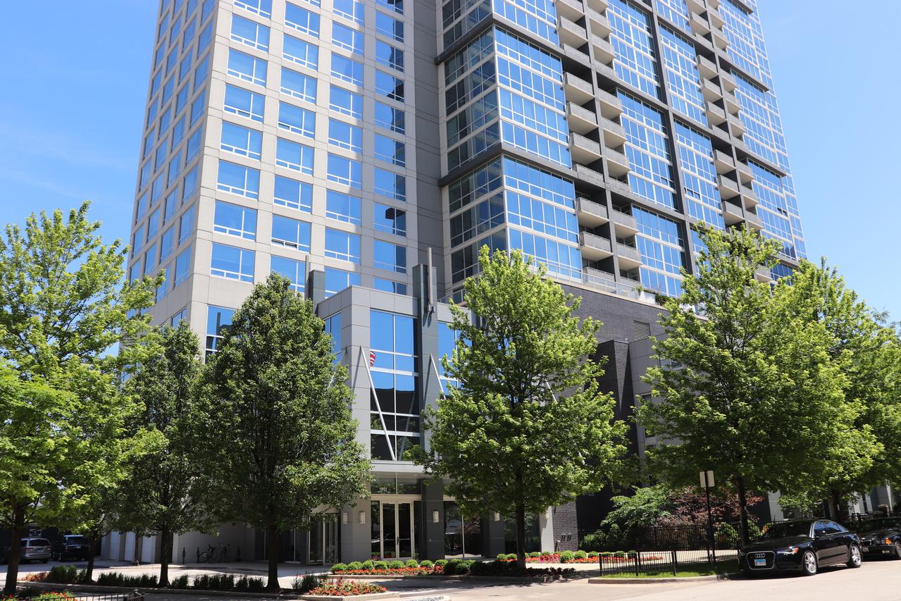 1901 S Calumet Ave. #1607, Chicago, IL 60616