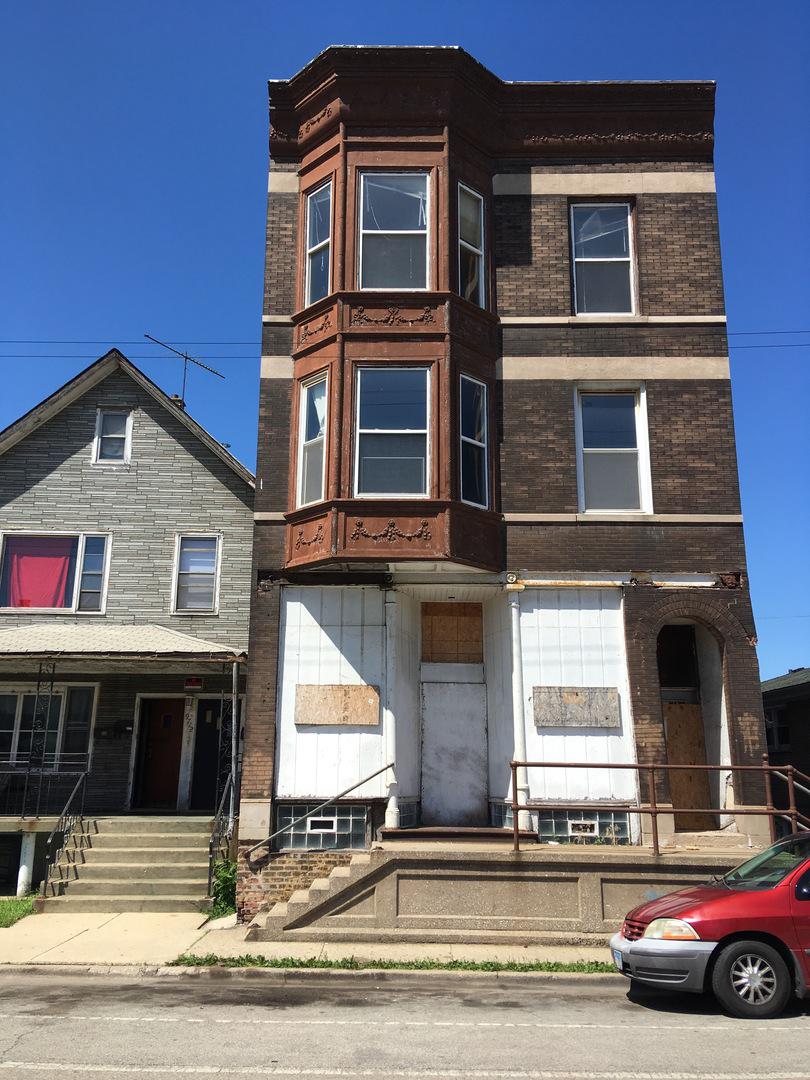 9710 S Avenue L Ave., Chicago, IL 60617