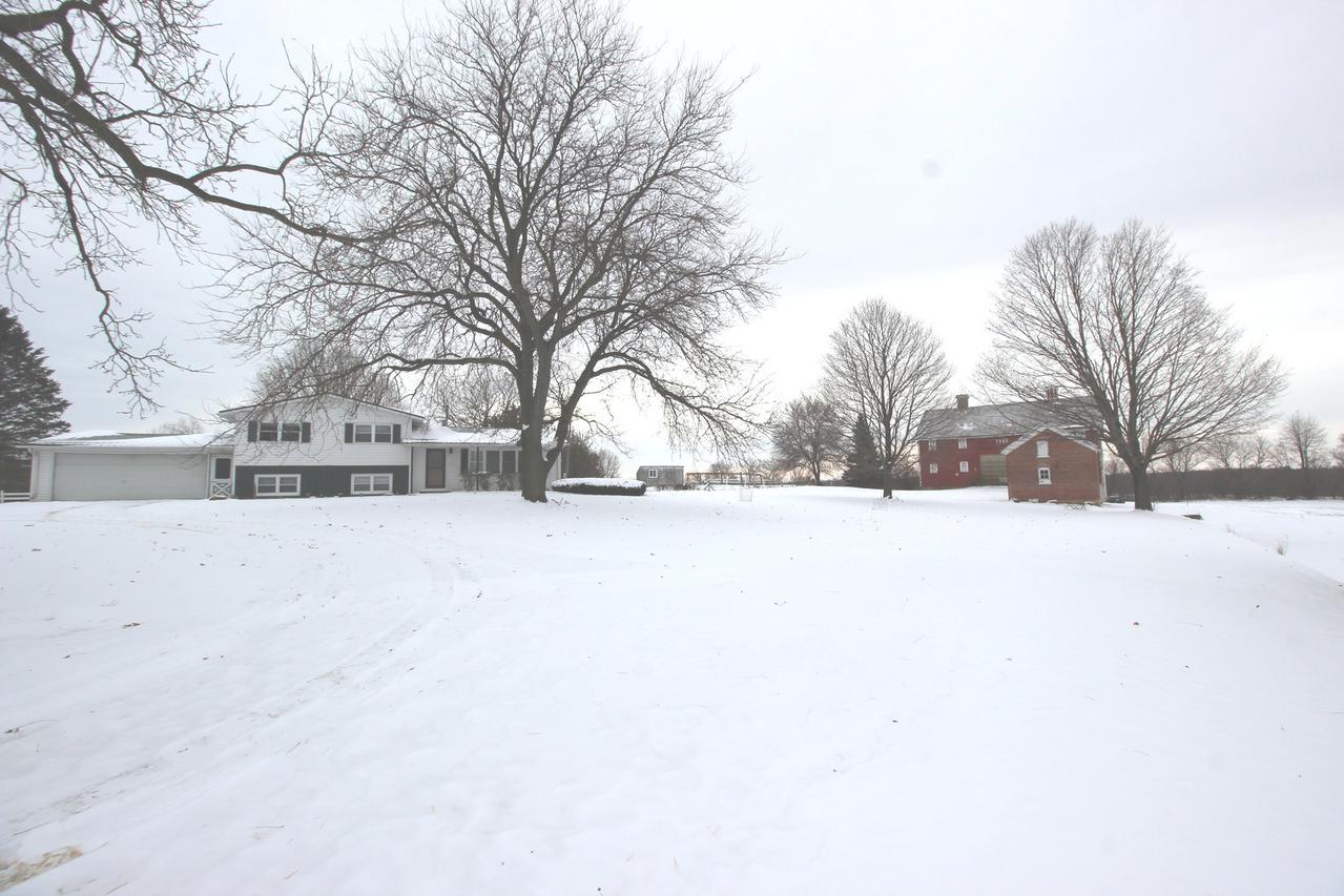 2623 W Fairview Rd., Freeport, IL 61032