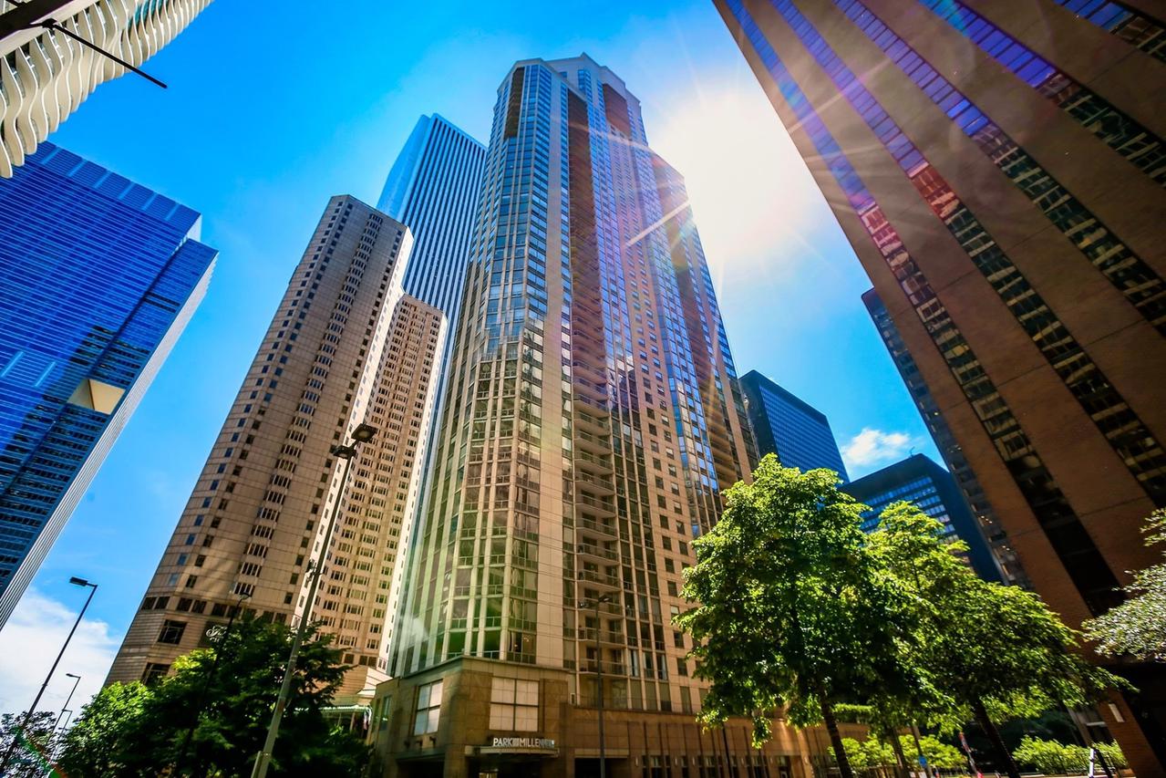 222 N Columbus Dr. #711, Chicago, IL 60601