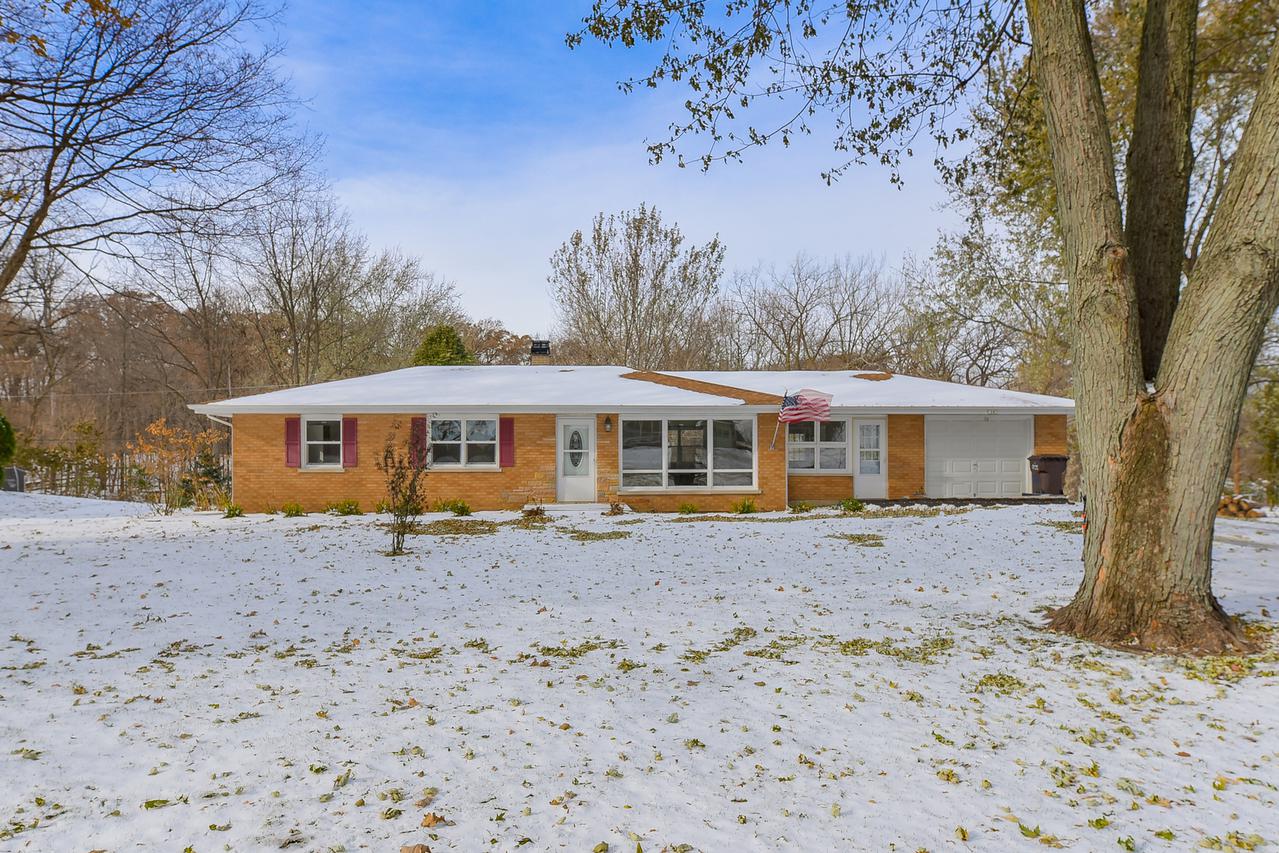 24 Bonnie Ln., Yorkville, IL 60560