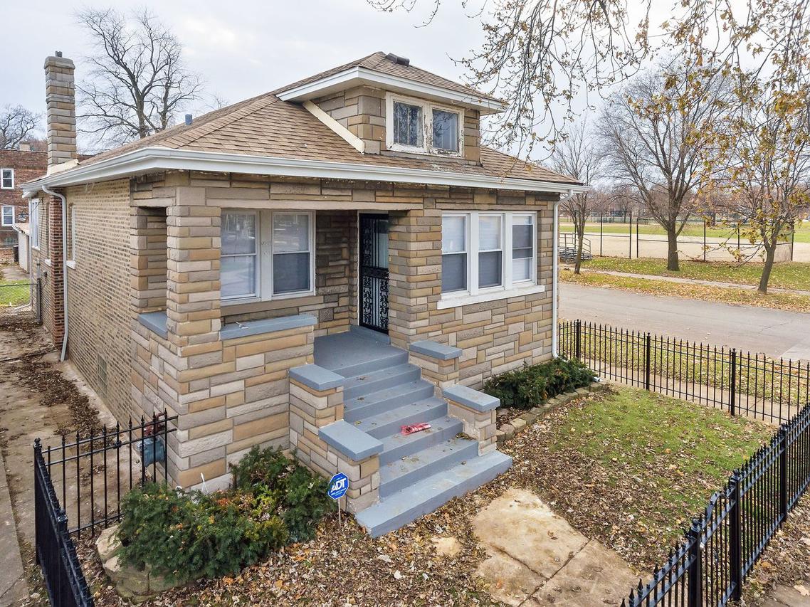 4959 W Hirsch St., Chicago, IL 60651