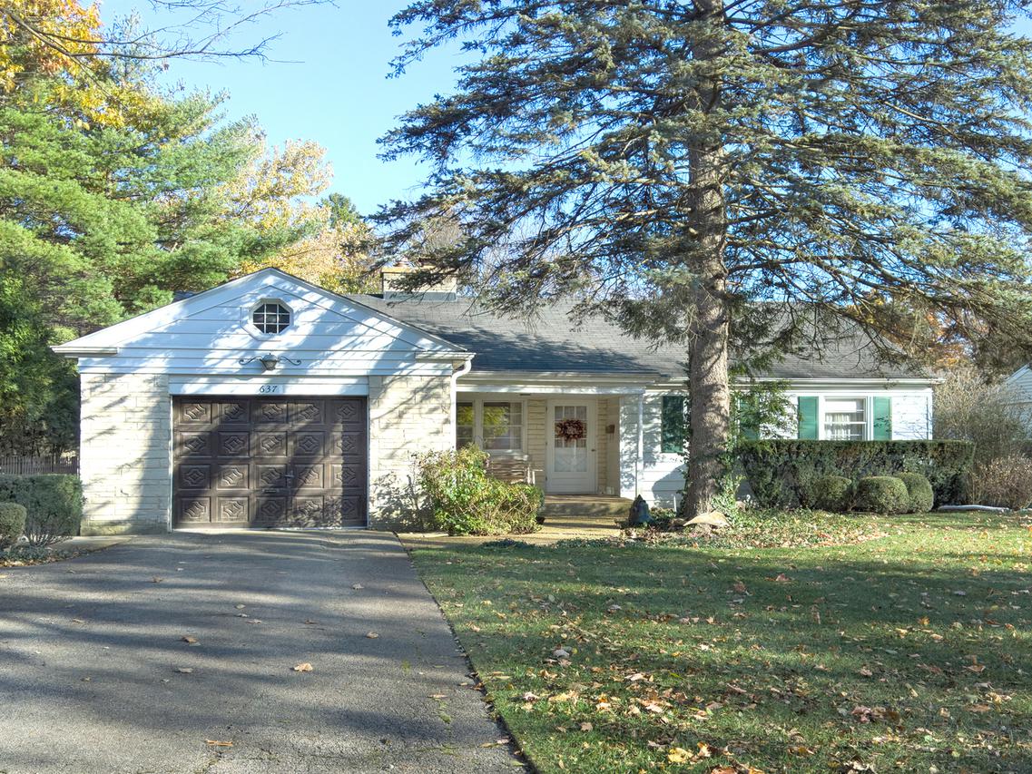637 Beaver Rd., Glenview, IL 60025