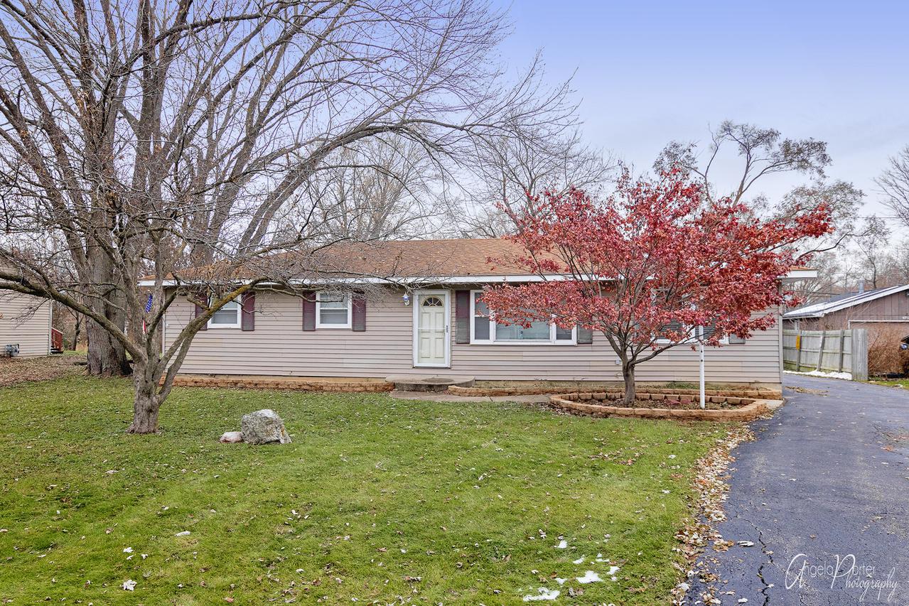 4708 Willow Ln., Mchenry, IL 60050