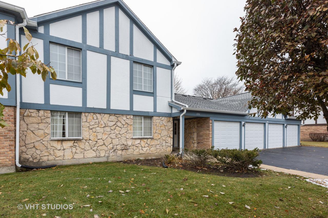 1236 Williamsport Dr. #3, Westmont, IL 60559