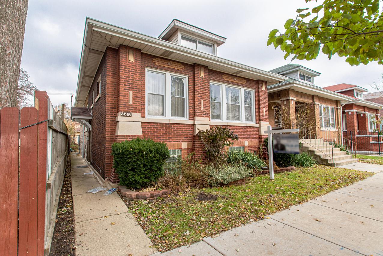 3246 W 65th St., Chicago, IL 60629