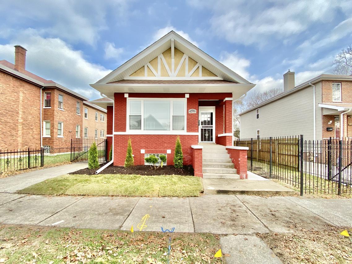 7425 S Euclid Ave., Chicago, IL 60649