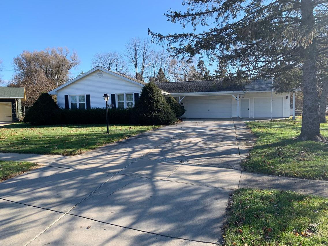 1348 Empire Ct., Freeport, IL 61032
