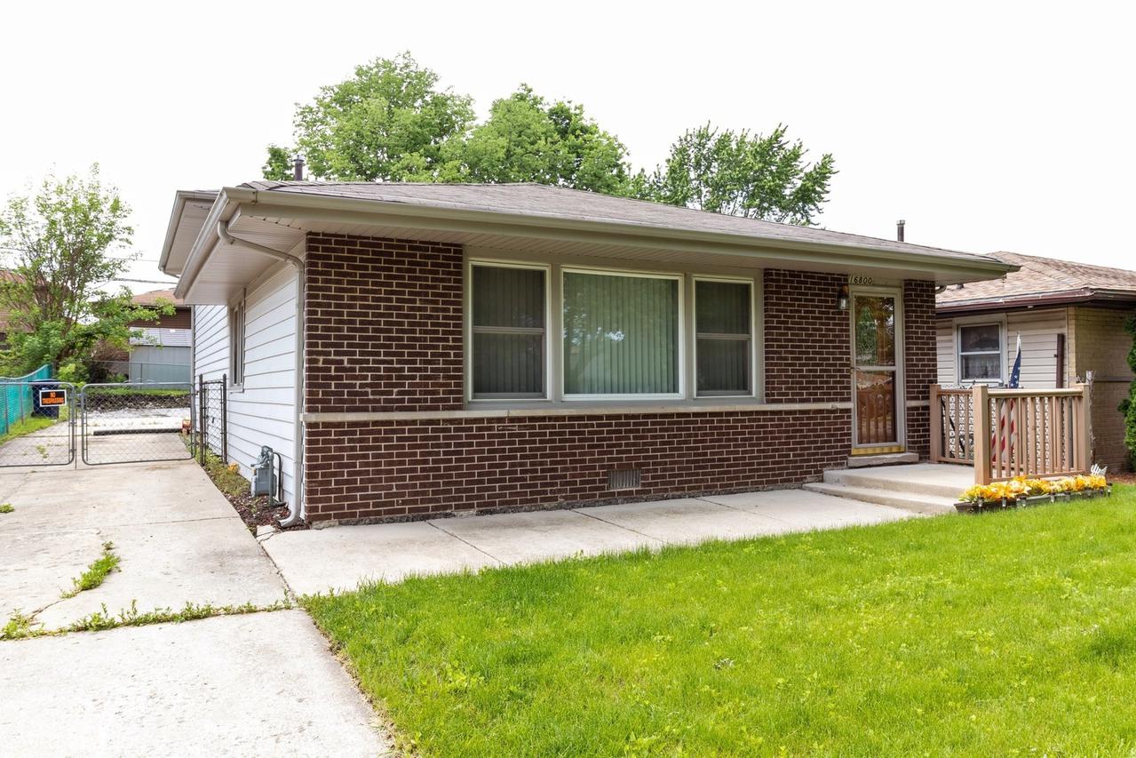 16800 92nd Ave., Orland Hills, IL 60487