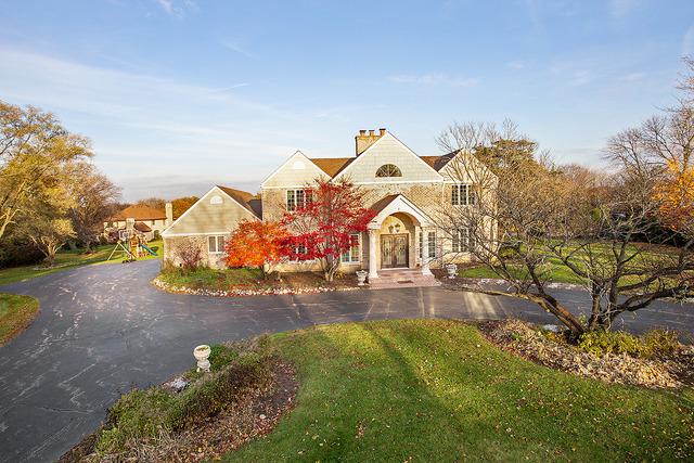126 Tomlin Cir., Burr Ridge, IL 60527
