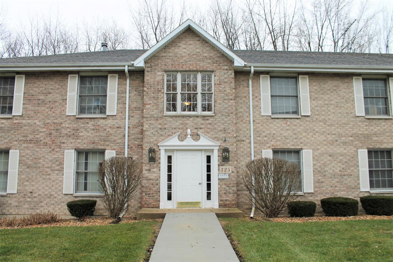 325 N Airlite St. #A, Elgin, IL 60123