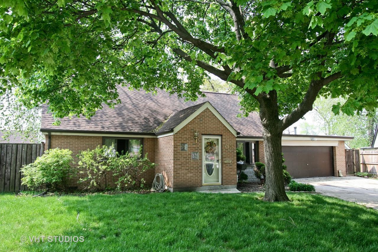 6925 Elder Ct., Bridgeview, IL 60455