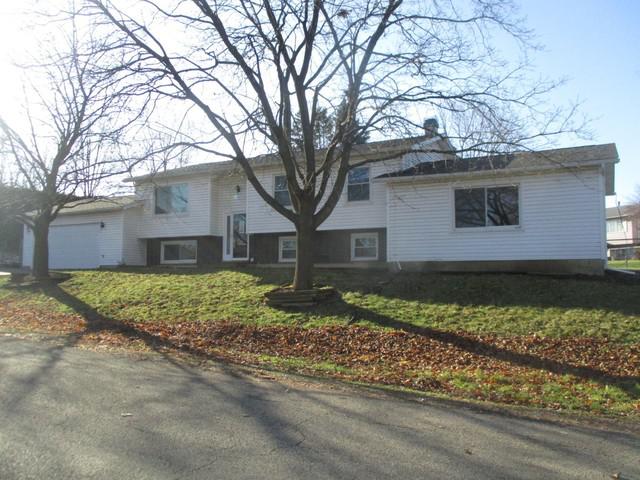 316 Hillandale St., Round Lake, IL 60073
