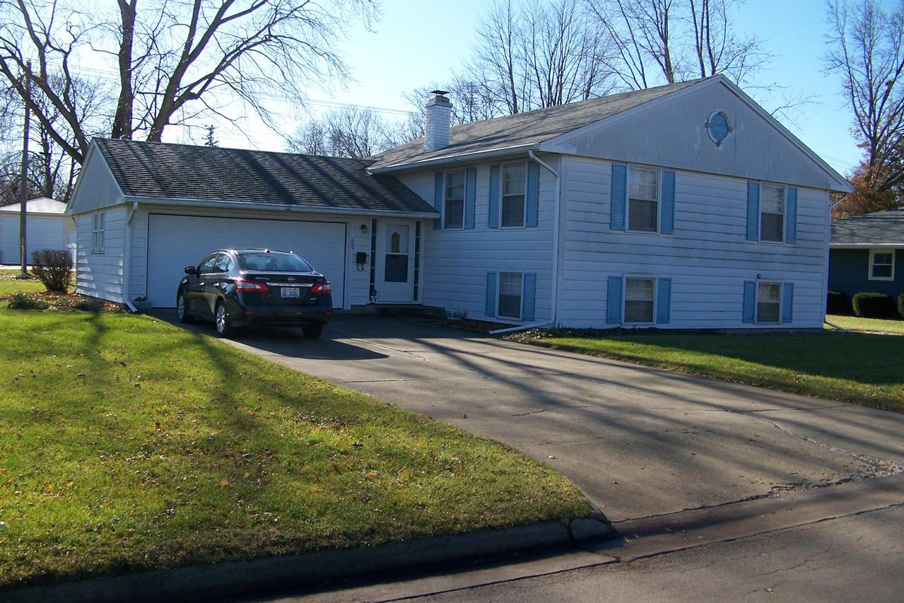 409 E Wanda Ln., Fairbury, IL 61739