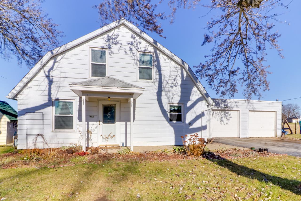 404 W North St., Danvers, IL 61732