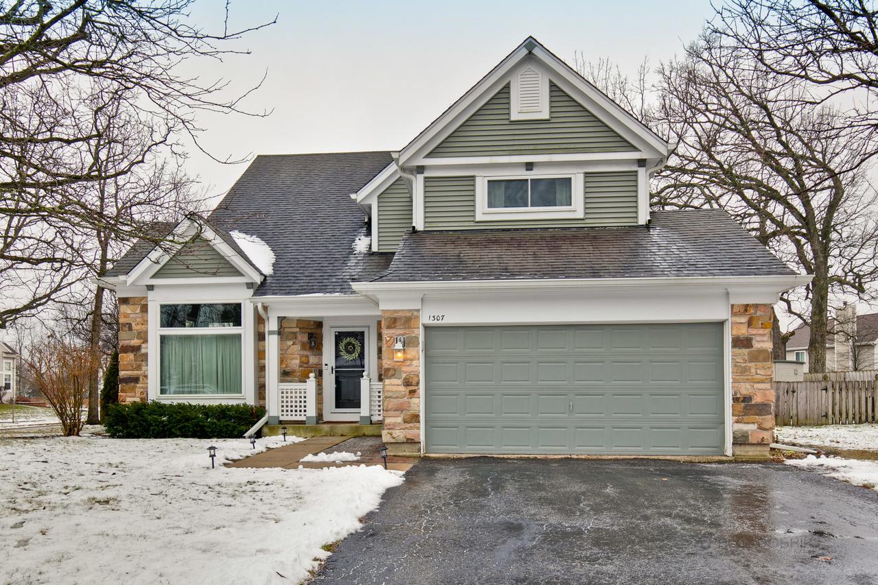1307 London Ct., Grayslake, IL 60030