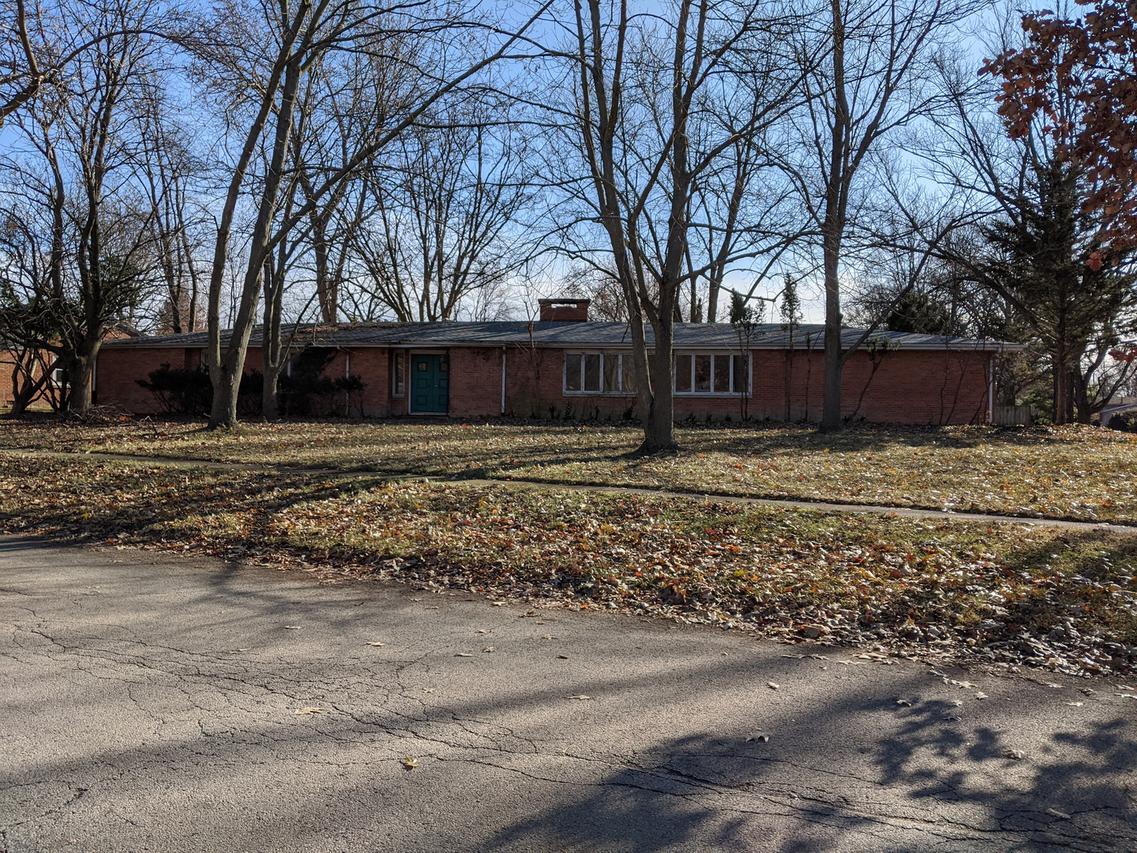 917 Lincolnshire Dr., Champaign, IL 61821