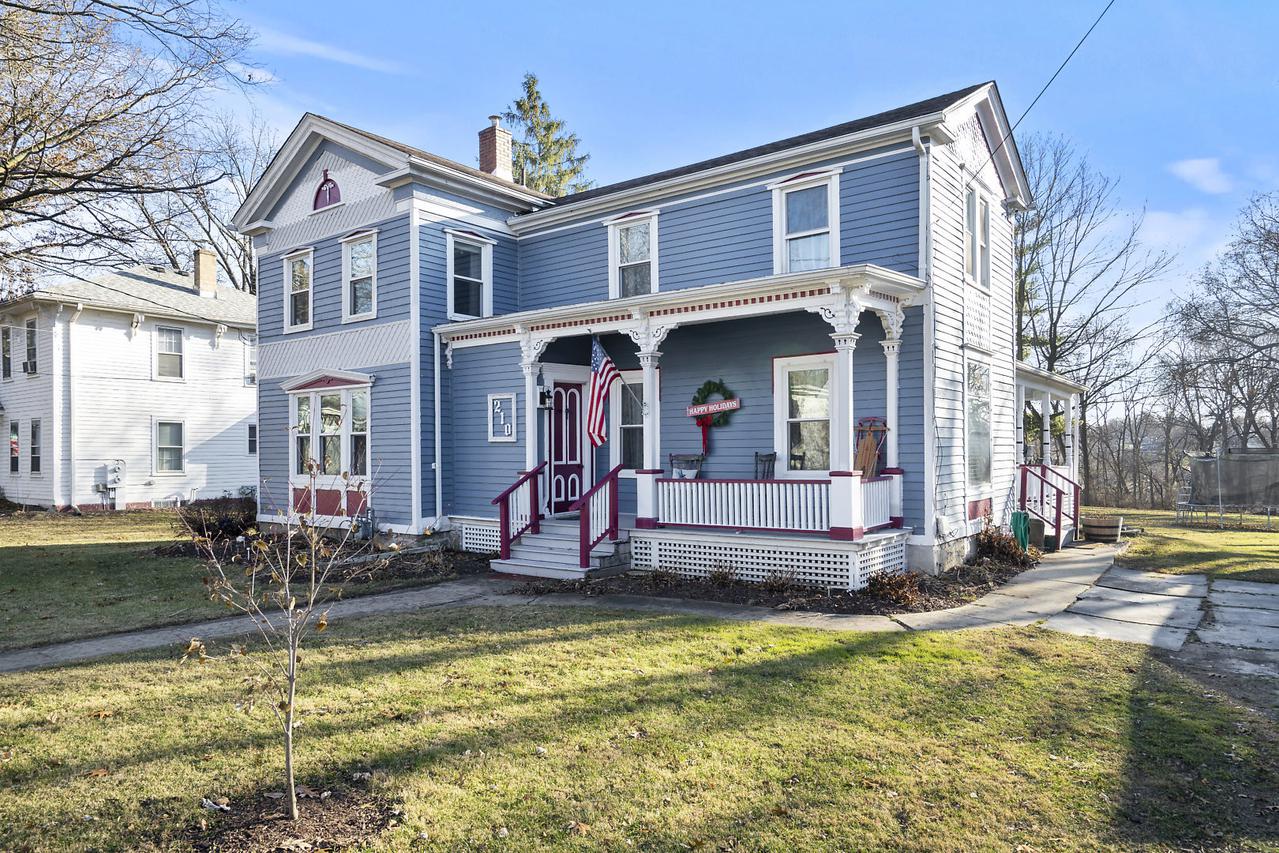 210 E Main St., Yorkville, IL 60560