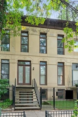 15 N Ada St., Chicago, IL 60607