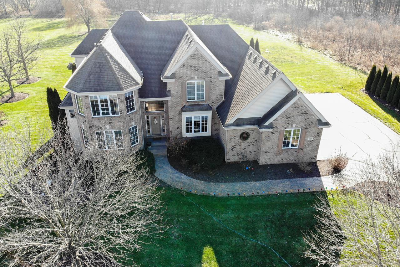 819 Wood Ridge Ln., Caledonia, IL 61011