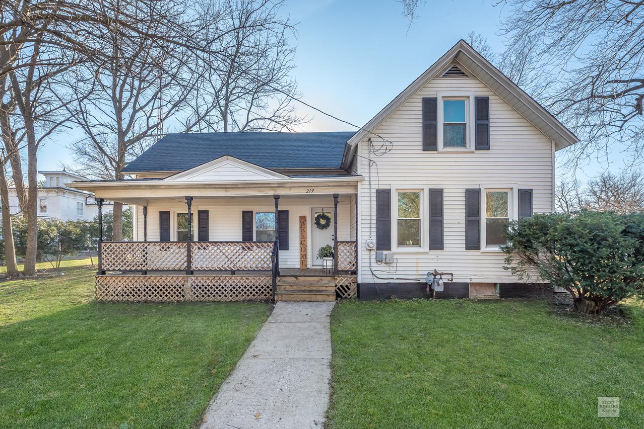 219 W Charles St., Plano, IL 60545
