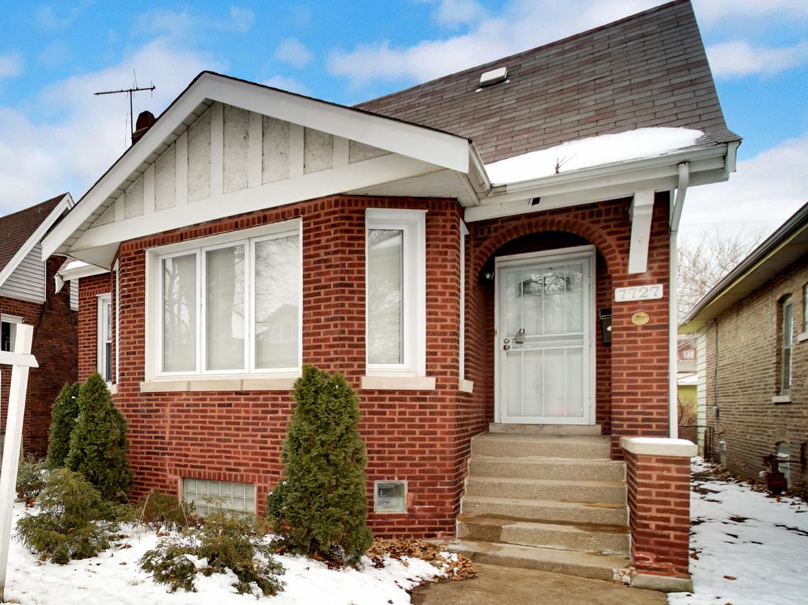 7727 S Luella Ave., Chicago, IL 60649