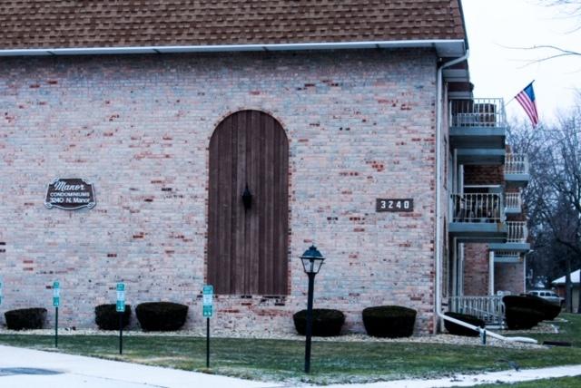 3240 N Manor Dr. #129, Lansing, IL 60438