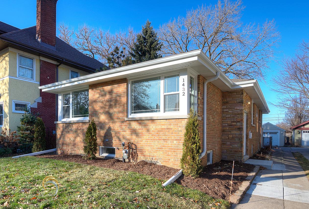1432 W Juneway Ter., Chicago, IL 60626