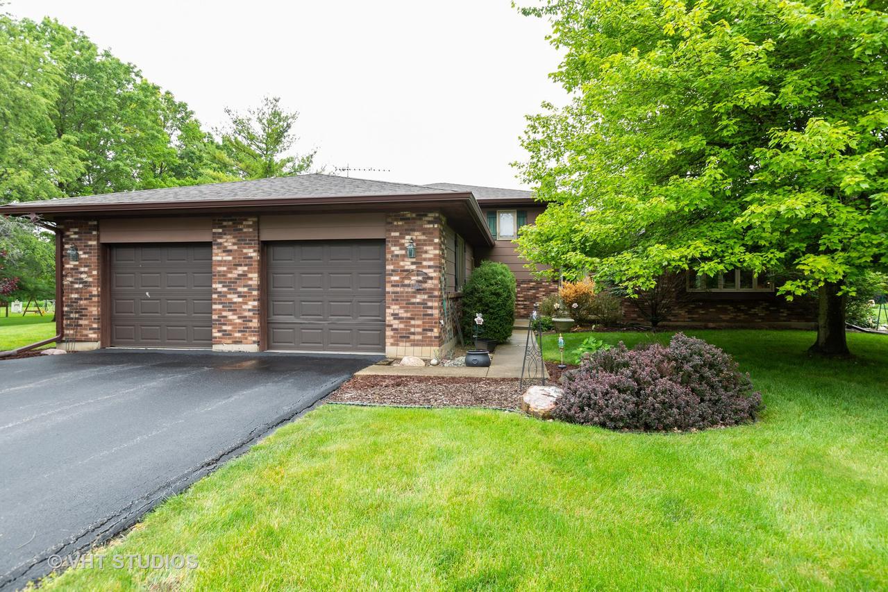 7614 S Meadow Ln., Cary, IL 60013